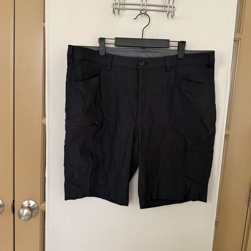 Eddie Bauer Men's 40 Black Cargo Pockets Shorts Outdoors Hiking Athleieure